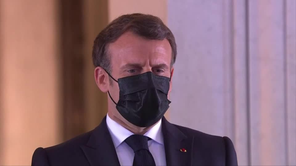 President Emmanuel Macron commemorated the bicentenary of the death of Napoleon Bonaparte. Macron said, ‘Napoleon Bonaparte is a part of us. He is, because saying his name continues to vibrate a thousand imaginary strings everywhere.’ More here: https://t.co/0NZFT8PQS7 https://t.co/lBSGBeEf3c