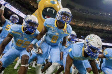 Emeryjones50_'s tweet image. Blessed and Honored to receive an Offer from the Southern University! 🔵🟡 #FIRSTCLA22 #GEAUXJAGS @CoachBrowne72