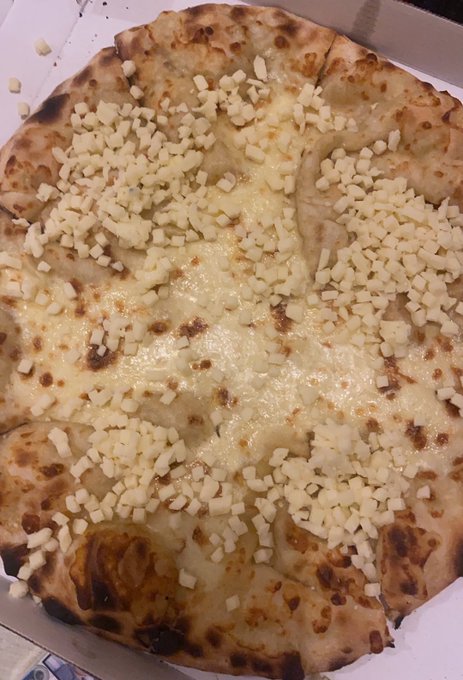 Nan mais o&ugrave; va le monde... ils sont radin en mozza dans le sud 🙄 j&rsquo;ai du le rajouter moi m&ecirc;me 😅 https://t<a href="/tag/pkn"class="tags"><span>#pkn</span></a><a href="/tag/poken"class="tags"><span>#poken</span></a><a href="/tag/pokmi"class="tags"><span>#pokmi</span></a><a href="/tag/pokenarmy"class="tags"><span>#pokenarmy</span></a>