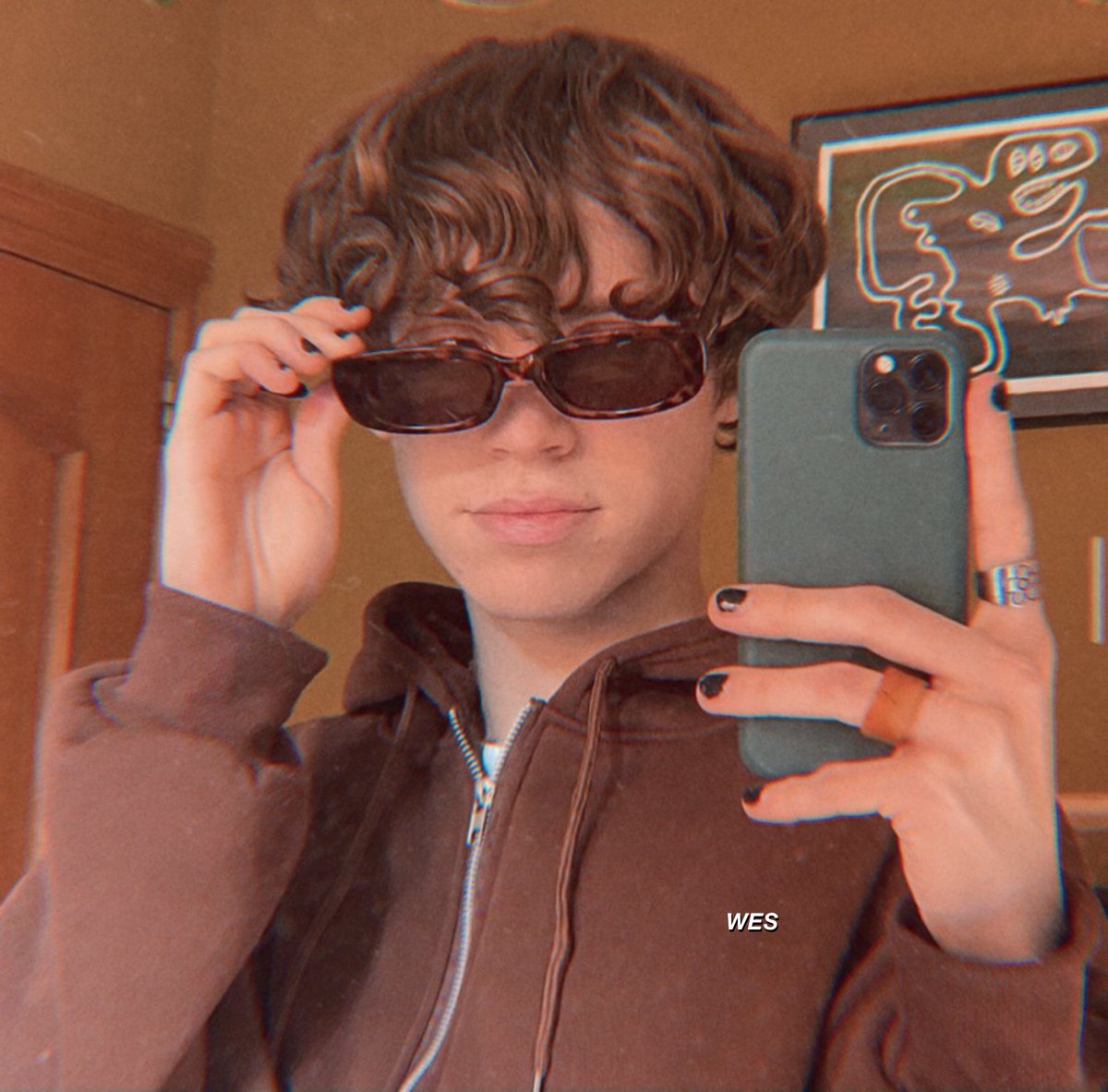 richardshogws's tweet photo. ⠀⠀⠀⠀ 
⠀⠀⠀⠀ 
maybe we should burn the house down, have ourselves another fight, leave the cobwebs in the closet ‘cause tearing them out is just not right. https://t.co/YeNx8y2spW