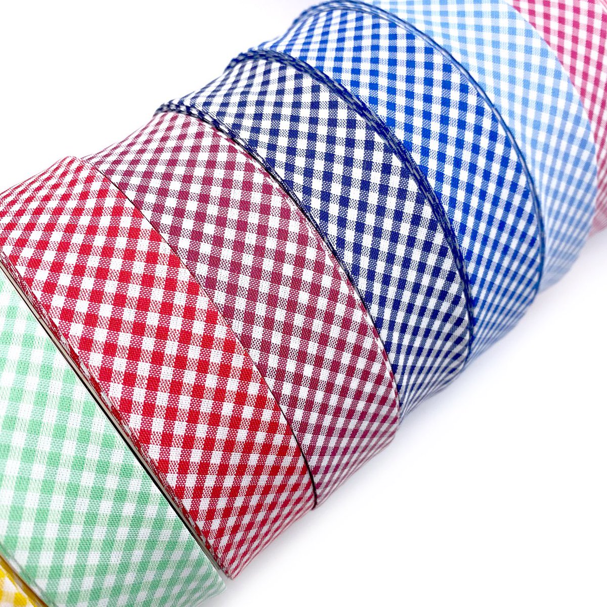 ElizaHenri's tweet photo. If you’d like to know how to use our new bias binding just take a look at our latest reel 
https://t.co/SFkeHQCnbc

#biasbinding #hairbows #handmadehair #bows #CraftBizParty #craftivism #craftsupplies https://t.co/kF87cH0kAi