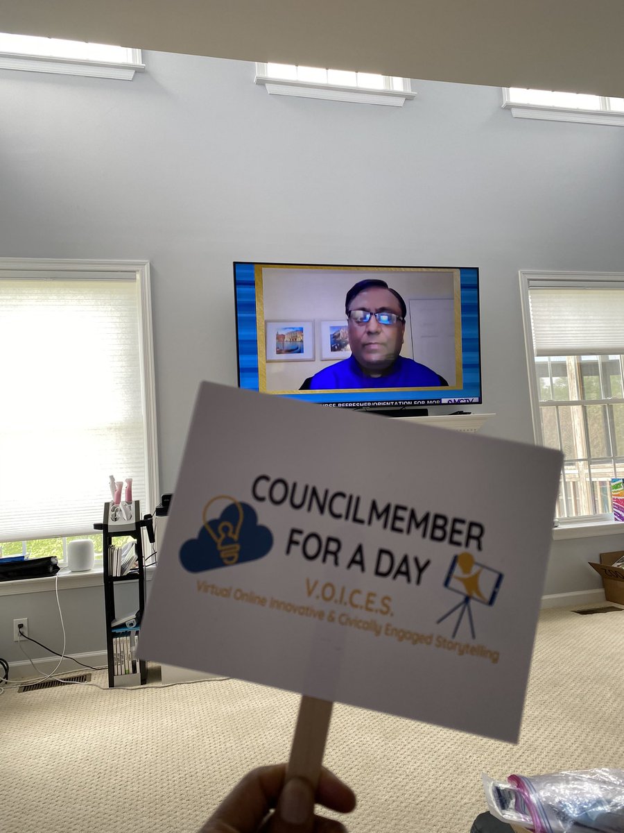 RicePolitics's tweet photo. So emotional right now seeing the CM for a day program & our next #cm4aday. Every student did an AMAZING job & I promise the Council will be apprised of all of the issues you have brought to my attention. Shout out to @Apple @iOgrapher @MCPS @montgomerycoll @mceanea for ur help! https://t.co/CmToFHBYZn
