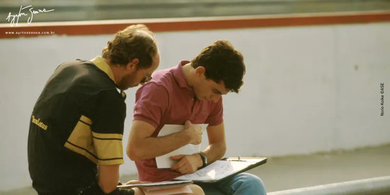 Ritaporfiris_'s tweet photo. Hungary, 1986 - Ayrton analysing data of the Hungaroring  ..He asked something a bit special. His request was to drive a car that the Hungarians were used to drive. So he got a VAZ 2101.📸by Zsolt Mitrovics #Special #AyrtonSenna https://t.co/76t0iSXT5t