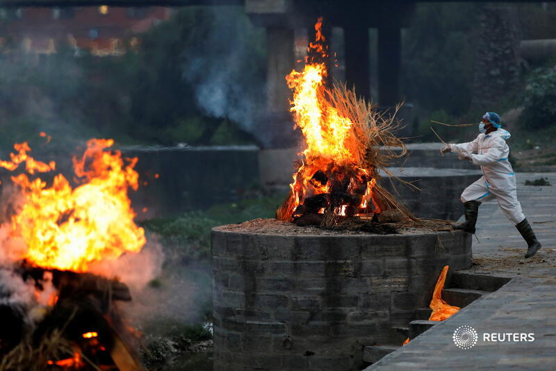 Nepal is overwhelmed by a surge of COVID infections as India's outbreak spreads across South Asia. More photos: https://t.co/waiVE1bBse 📷 @NaveshChitrakar https://t.co/fwt8OkGwyH