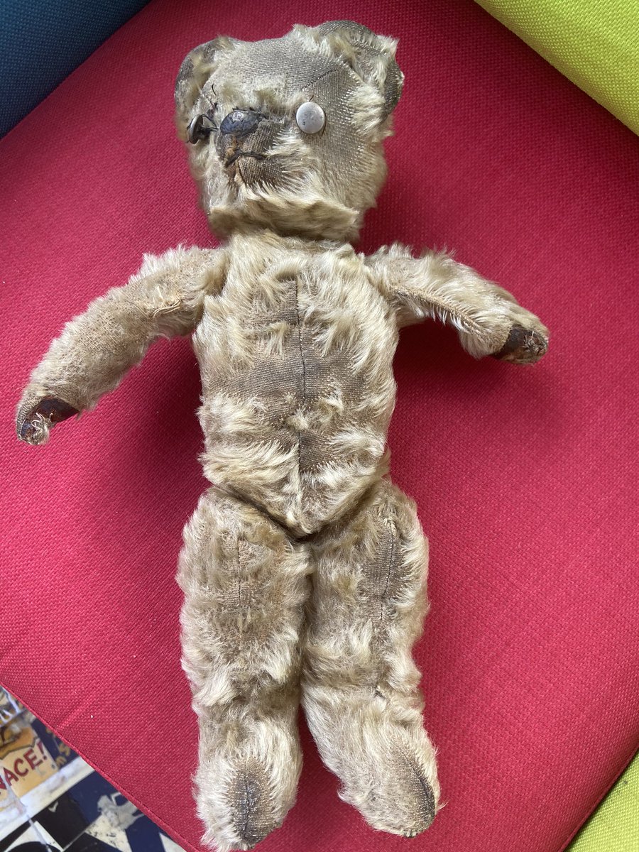 #TheRepairShop this is teddy he is nearly 70 years old! My Mam is 70 in July also and to see him restored is her only birthday wish! 😢
I’ve tried unsuccessfully online! Can anybody help, to recommend a reputable company. Thank you. I’m desperate. 🙏🏻