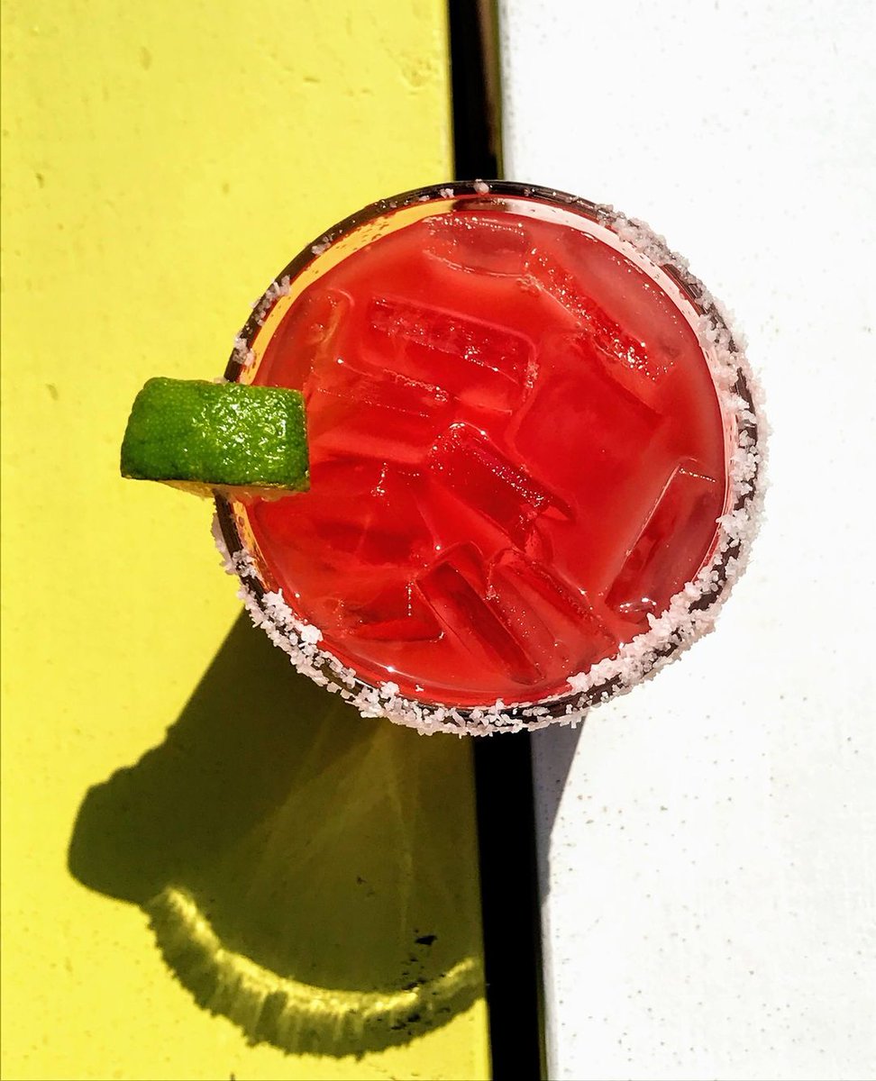 TimberSpark's tweet image. Watermelon margs are the perfect complement to #CincoDeMayo, am I right?! Headed to @picasboulder now (7 mins from Timber!) 🌮

#boulderbars #boulderrestaurants #bestofboulder #lifeinboulder #boulder #boulderco #bouldercolorado #loveboulder #colorfulcolorado #boulderflatirons