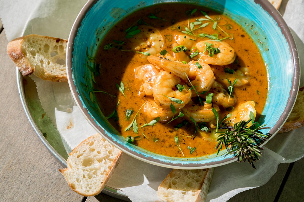 YumFishChewFish's tweet photo. Want to spice up your week? Our New Orleans-Style BBQ Shrimp will do the trick. 🍤 #RFBF #PensacolaBeach https://t.co/yXprSzw5tV