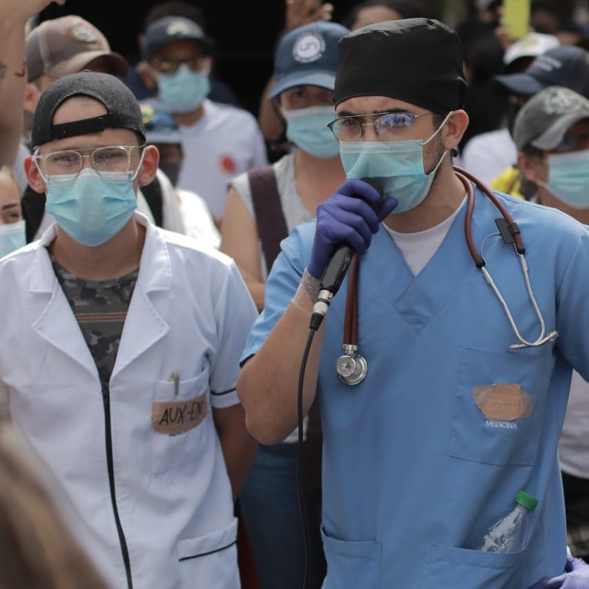 SoyOscarEscobar's tweet image. Así avanza la caminata pacífica por la reconciliación en Palmira. El diálogo es fundamental para terminar esta ola de violencia.

#PalmiraUnidosSomosMásFuertes