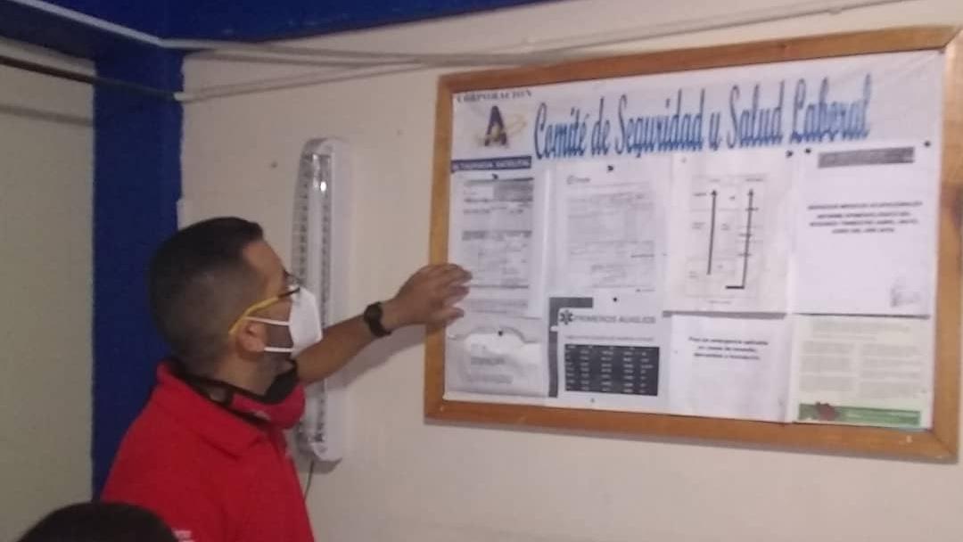 GeresatGuarico's tweet photo. Por instrucciones de @geovannireuma Presidente #Inpsasel y en el marco de #InpsaselTeAcompaña se mantienen Inspecciones en entidades de trabajo Guariqueñas verificando cumplimientos de medidas y programas de #Bioseguridad 
@eduardopiate2 https://t.co/au6Y8mmSOp
