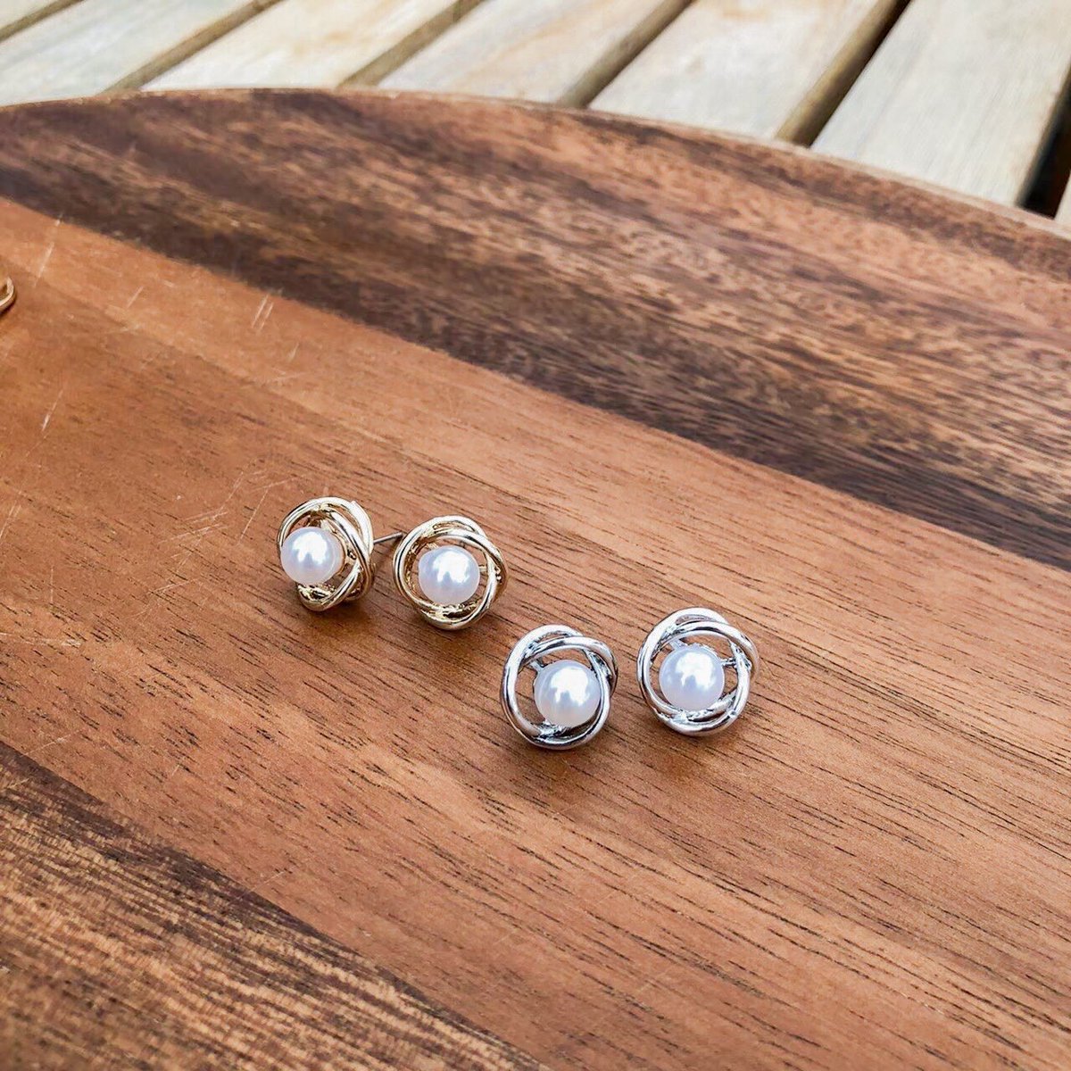 gemmis_ss's tweet photo. Earring✨ พร้อมส่ง📦
Price: 90baht
Color: gold,silver

***โปรโมชั่นพิเศษ***
ซื้อครบ3ชิ้นขึ้นไปส่งฟรีลงทะเบียน🥳💓
(คละแบบได้) https://t.co/2ibZHlAujp