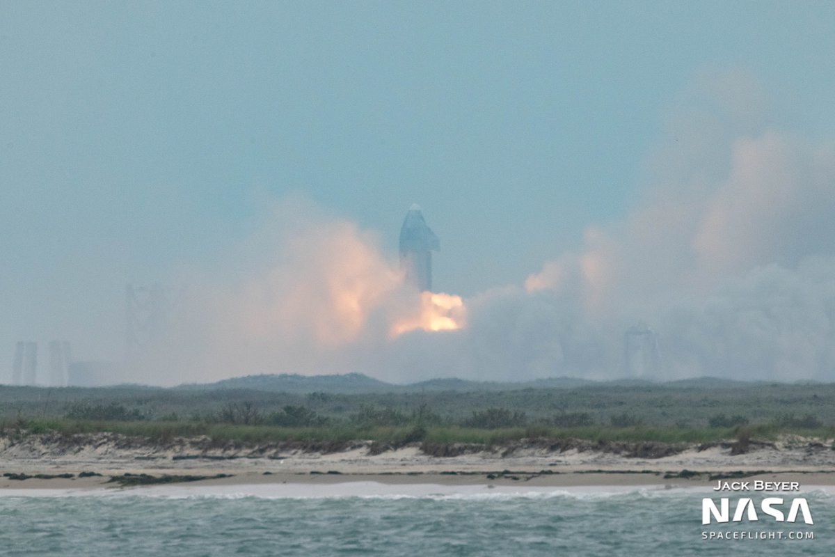 thejackbeyer's tweet photo. Starship SN15 has landed. @NASASpaceflight https://t.co/skBLajb6Z2