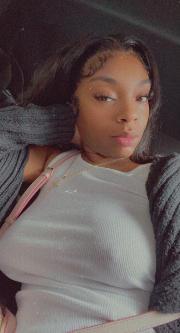 ___devthagirl's tweet image. Hi😍.