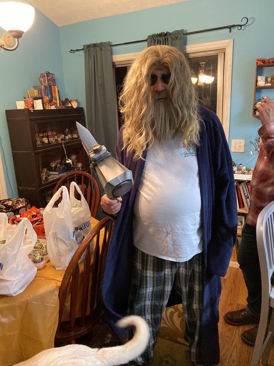 I’ve barely seen my dad over the last year so I’m sharing of this picture of him from 2019 as Thor because I miss him. https://t.co/YC7ptV8E8t