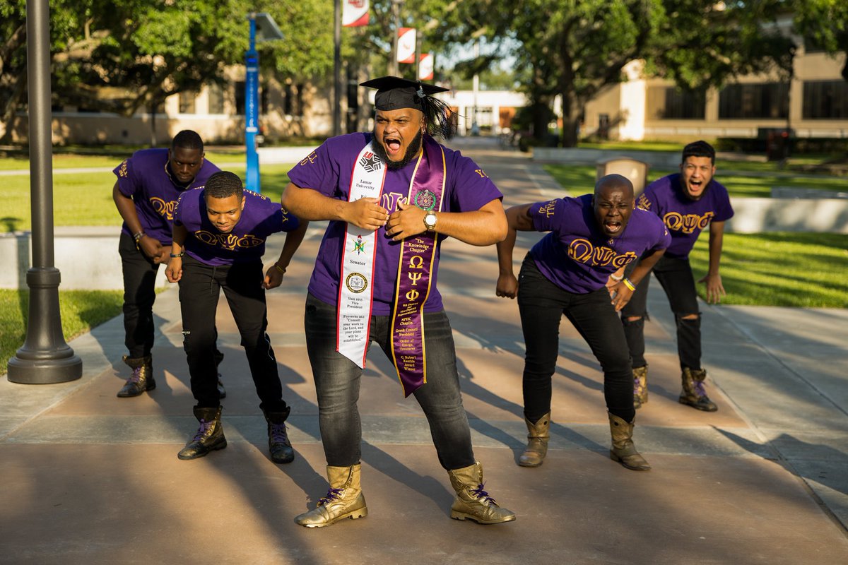 Biggo_53's tweet image. This journey was by far not EASY, but GOD didn’t give up on me! Luke 12:48

Cum Laude ✅
Second Vice DR of the MIGHTY 9th District ✅
VP for NAACP ✅
Senator for NSBE ✅
Full time job offer ✅

Thanks to everyone that helped and guided me on this journey, I’m OWT LU ✌🏽#BlackGrad