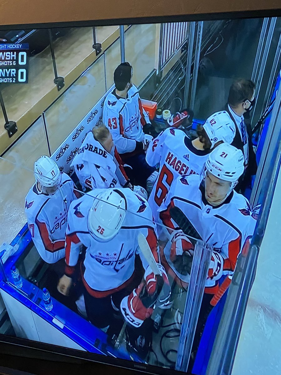 Groups of 10 or less, if vaccinated, can gather indoors without masks... 

#Caps #NYR #NHL