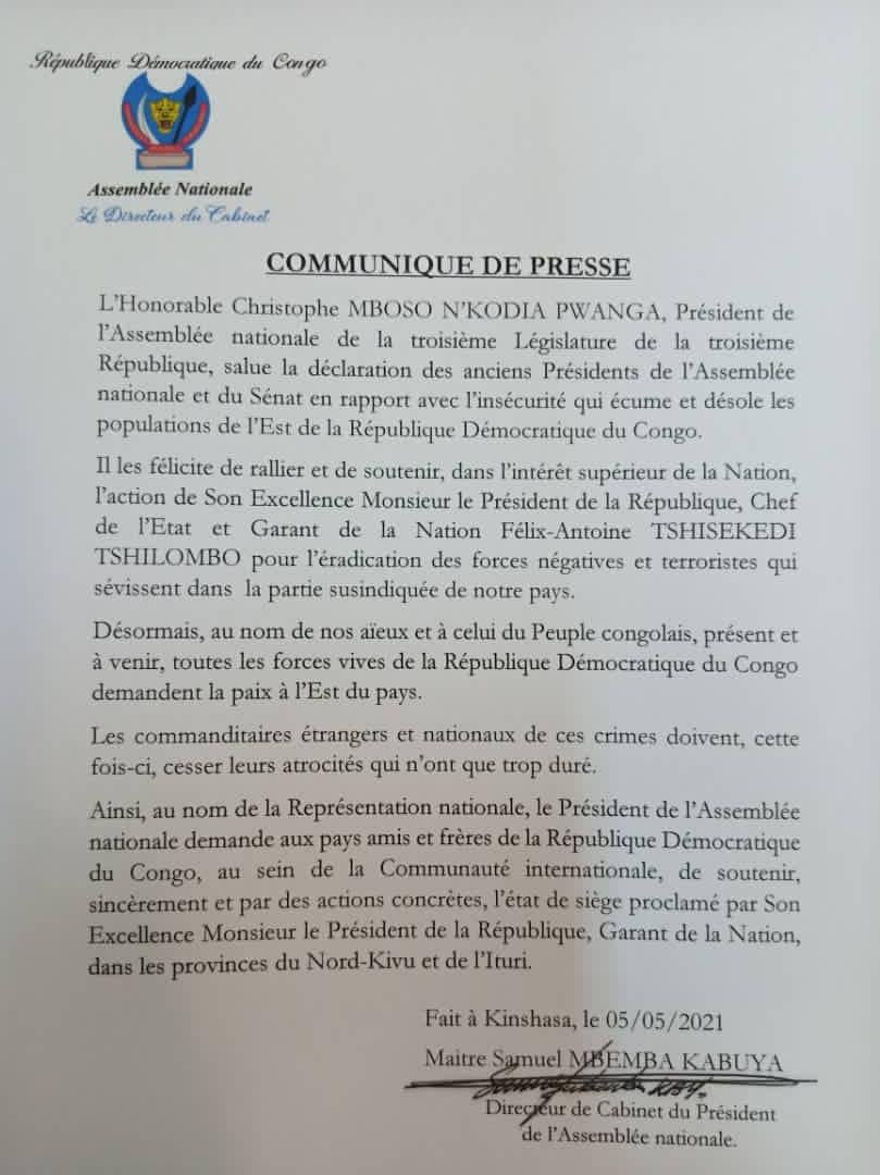 L’Hon. MBOSO, Président de l’Assemblée nationale et les anciens Présidents l’A.N et du Sénat...