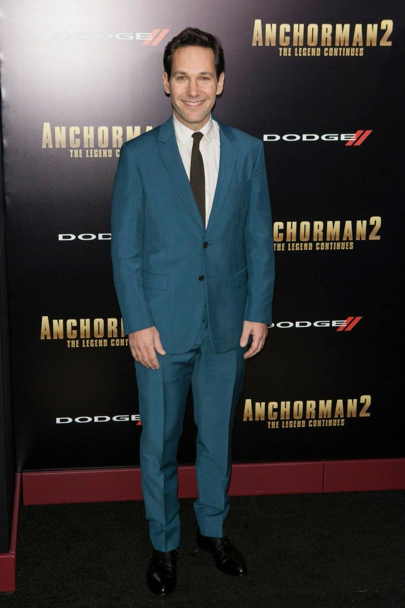 hourlyrudd's tweet image. no one:
literally no one:
Paul rudd: 🧍🏻🧍🏻🧍🏻🧍🏻