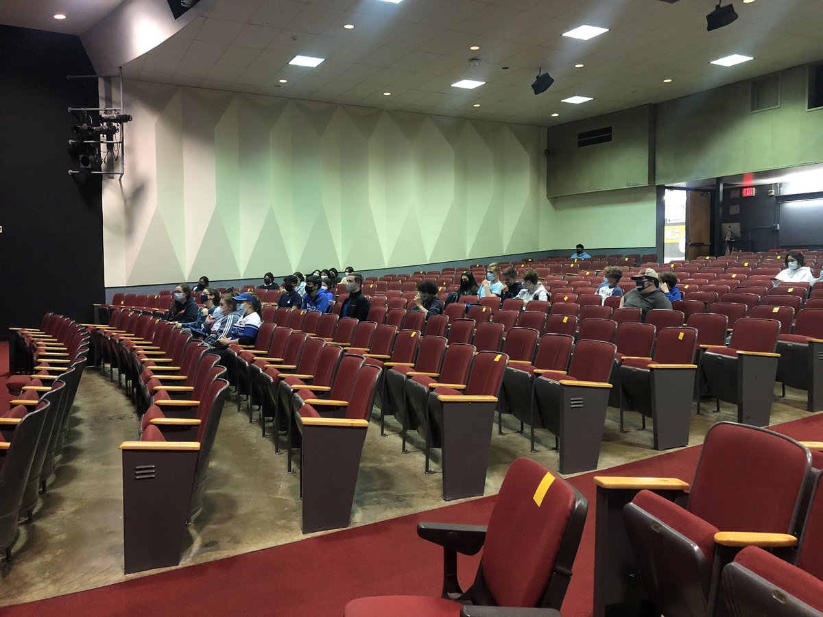 APUSH Review Session - last one 😬Wish our APUSH students luck! <a href="/signorahawkins/">Angela Hawkins</a>