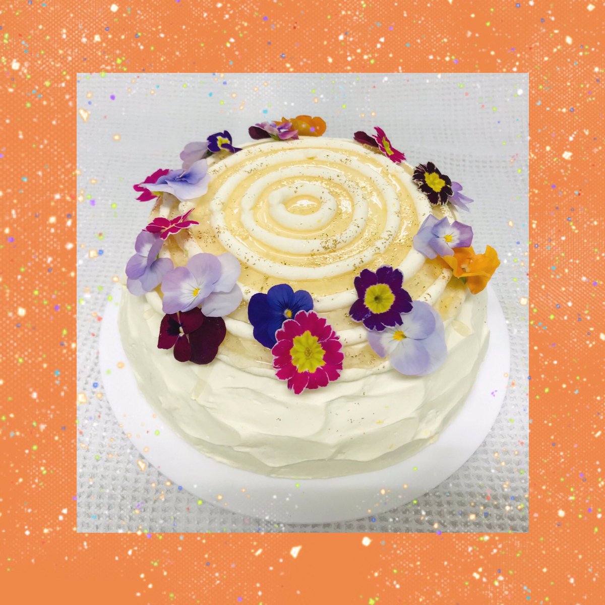 ダッキーダック 公式 Twitter પર New Cake はちみつ オレンジシンフォニー はちみつとオレンジの相性バッチリ カラフルなエディブルフラワーで見た目にも華やかなケーキです 期間限定5 7start もちろんテイクアウトもご用意しております 皆様のご ダッキーダック 公式 Twitter પર New Cake はちみつ オレンジシンフォニー はちみつとオレンジの相性バッチリ カラフルなエディブルフラワーで見た目にも華やかなケーキです 期間限定5 7start もちろんテイクアウトもご用意しております 皆様のご