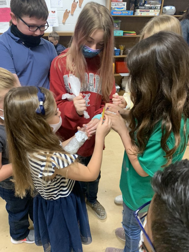 sherylwoods_'s tweet photo. Our Kindergarten Huskies showed off their learning during Recycling Palooza today! It was awesome to see them teach older kiddos about how they made a hydraulic arm out of cardboard, how to record a podcast, make eco bricks and more! #HuskyPROUD #npossible https://t.co/z2G3qrrVAq