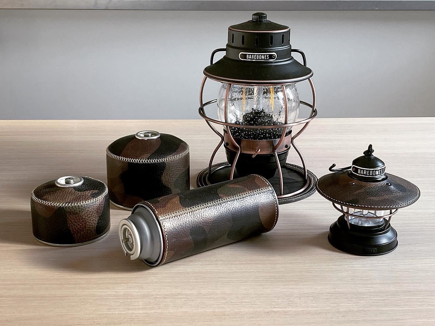 Brookes Hand Made エルヴァケーロ シリーズ こちらの革もイタリアンレザー マルチカモ柄 キャンプは間違いないですね ミリタリー キャンプ Od缶 Cb缶 ガス缶 ランタンマット ベアボーンズ T Co Uweueib8 左記urlもしくはプロフの