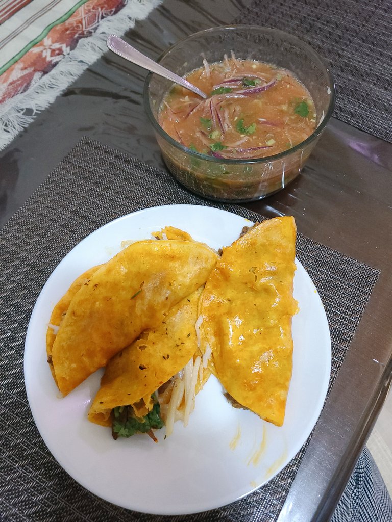 eeedrianne's tweet photo. 🌮🌮🌮 https://t.co/zBBHEhwUIT