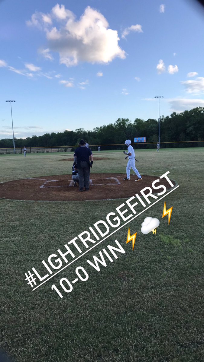#LIGHTRIDGEFIRST
BASEBALL 10-0 WIN⚡️🌩⚡️@LightridgeBB @HitchmanRyan @AnnounceLHS @LightridgeABC @LightridgehsA @LoCoSports @LTMsports