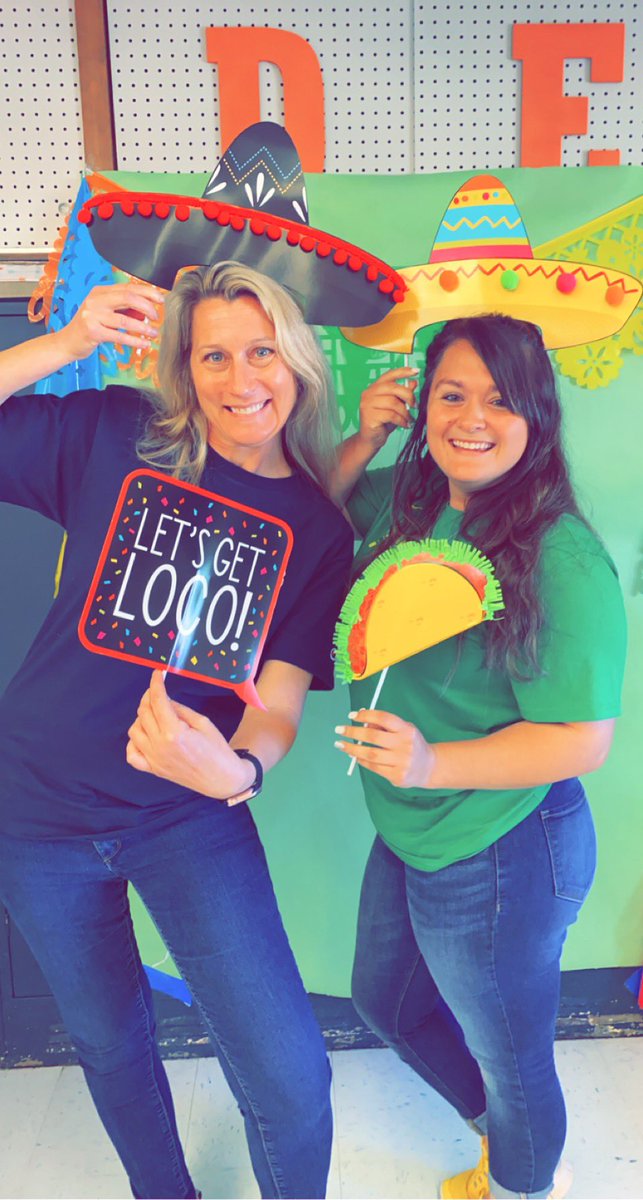 HNASweeney's tweet photo. #HappyCincoDeMayo 
Thank you @LoriApple4 for the all the fun!
@haynes_nwa https://t.co/Hgn3do4oVU