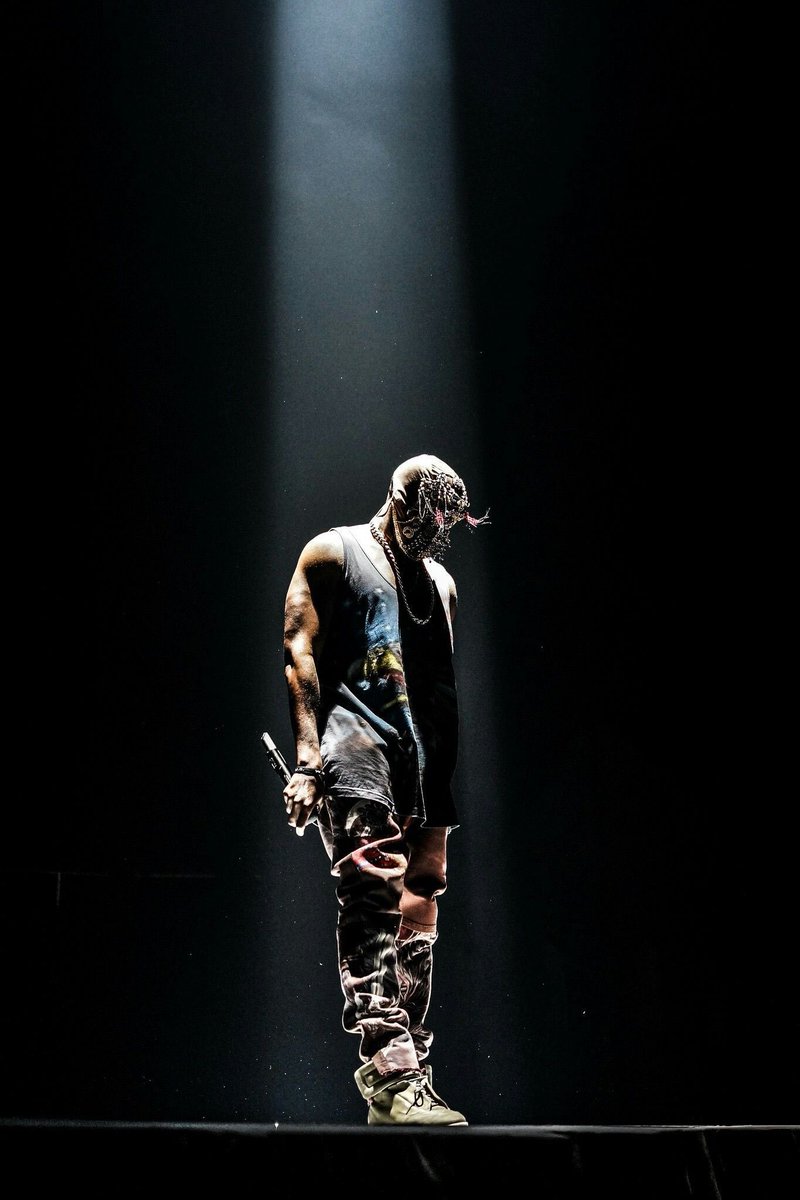Twitter crop is gone? Kanye's Yeezus Tour is the best of all time., image size:800x1200