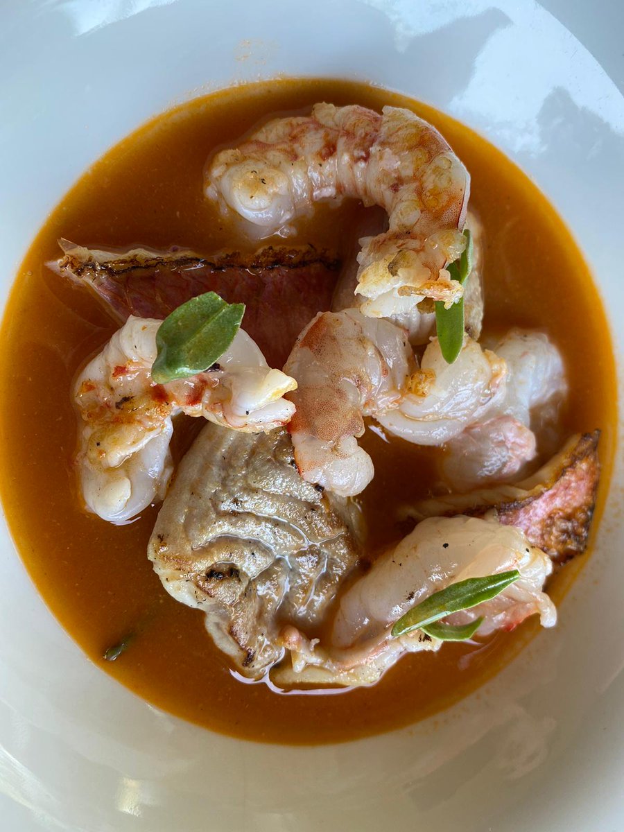 thewinetattoo's tweet photo. Great to return to one of my favourite #vineyards on the #venice lagoon @winewankers @JMiquelWine @CHARLIEWINES @pietrosd tasting #Dorona #Nativegrape #wine @venissa_tenuta #foodie pairing with #adriatic #fishsoup @TheSavvyChef1 @winematcher @mariecannaregio https://t.co/1Qjj5Qlv9p