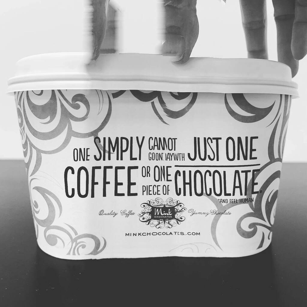 HIS_Canada's tweet photo. This message is so true to me 💖
出社の日のお楽しみ
@minkchokolates
#madeinvancouver
#バンイーツ
#カナダ生活
#vancouverfoodie
#Chocomocha
#ミルクチョコ
#ミルクチョコドリンク https://t.co/yqbAGePNK5