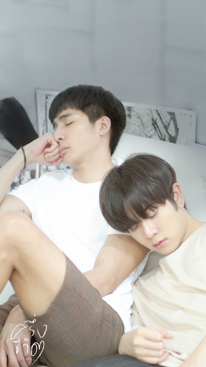 pikiemx's tweet image. Congratulations 3M na ka 🖍✨
— #3Mครึ่งชีวิตทั้งจิตใจ

เพลงแสนที่จะเพราะ รวมกับตัวเอมวีแล้วก็หนังสั้นแสนเข้ากันดีไปหมดเลย วนดูไม่หยุดเลยค้าบ ชอบมากๆเลย ✋🏻💗