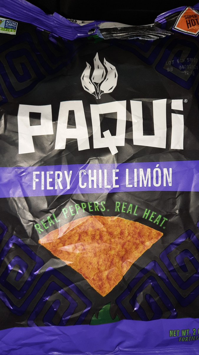 ayancy287's tweet photo. @paquichips So far I've had haunted ghost pepper, zesty salsa Verde, and these are by far the best. They have the hottest kick, they have a flavorful punch you, and they have this tang to them its so mouth watering!!! Can you guys make a mix between ghost pepper and these??!? https://t.co/jFcnsljIyp