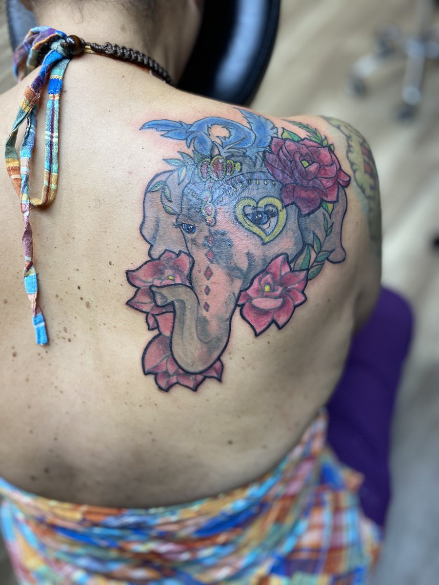 ddavisdesigns_'s tweet image. 3 session cover up 😭4️⃣ #houstontattoos #ddavisdesigns