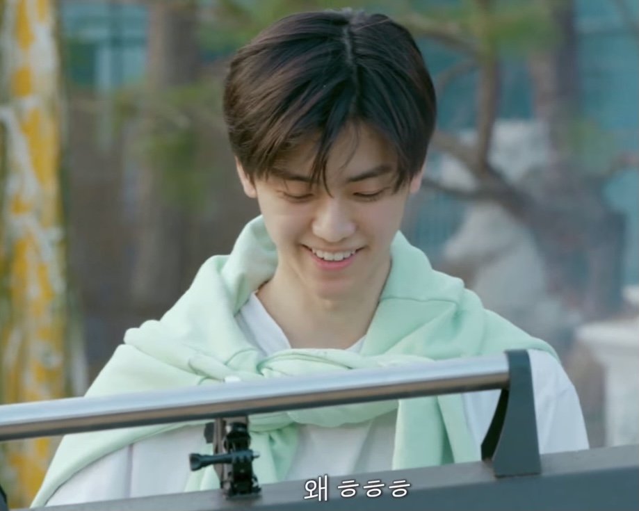 halo gua na raka ganteng

lewat? rt + like
mau followan? nanti di fb
fambest? dm aja

#roleplayerindonesia 
#roleplayer 
#roleplayerindo