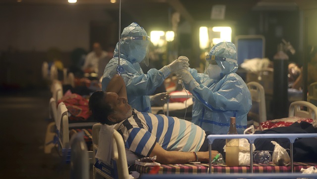 #COVID19India | India registered 4,12,262 fresh #coronavirus cases in the past 24 hours, the highest so far, taking the overall count over 2.10 crore on Thursday. | Follow LIVE Updates here: bit.ly/3eUvfJn