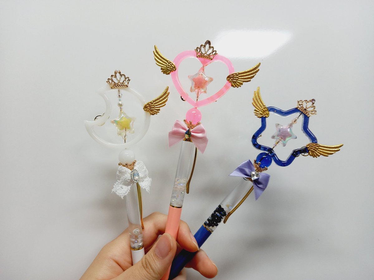 Jini_Store's tweet photo. 요술봉 볼펜 3종 완성~
타래로 ��각 사진 추가로 달아요~
하트는 전에 올렸으니 나머지만! https://t.co/3XUgE2dx8B