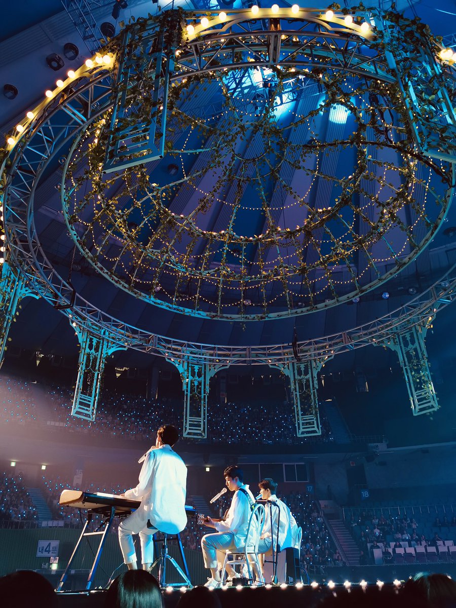aegyochangjae's tweet photo. beautiful 🥺😭 https://t.co/gWGq9jp6Xn