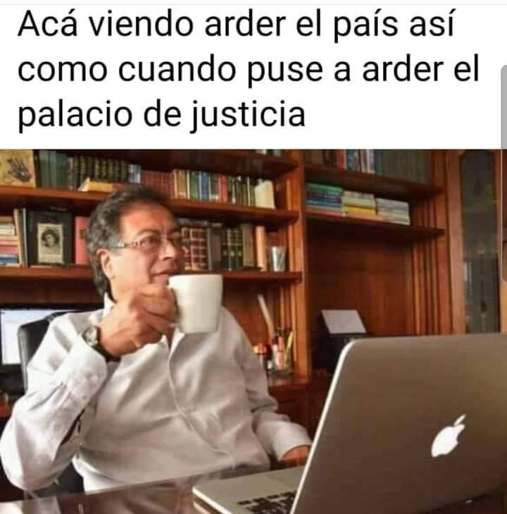 Miller3310's tweet photo. Un terrorista viviendo de modo estrato 6 con los hijos en Viviendo en Europa y todo eso lo pagan los Colombianos porque el no se ganó con el sudor de su frente nada, todo eso lo tiene por ser asesino, secuestrando https://t.co/adDl093d28