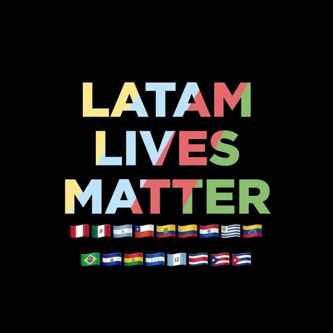 ZuBPink28's tweet image. YA ES HORA DE QUE TODOS NOS QUITEMOS LAS VENDA DE LOS OJOS Y VEAMOS LA REALIDAD QUE VIVEN LOS DEMÁS DÍAS CON DÍAS!! 

LATAM QUIERE VIVIR NO SOBREVIVIR 🇵🇪🇨🇴 

LATAM NECESITA SER ESCUCHADA
LATAM NEEDS HELP
LATAM IS SUFFERING
LATAM IS DYING
LATAM IS BEING MASSACRED
#LATAMLIVESMATTER