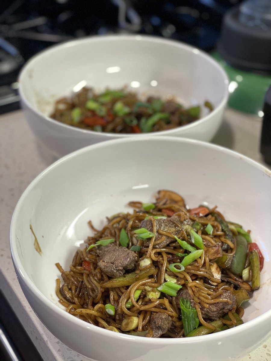 Beef Noodle Stir Fry (for 2)Marinate tenderloin steak in a splash of soy sauce & lemon juice. Lots of garlic, obviously.Then cook it with veggies & noodles, along with sauce:• 1/4 c soy sauce• 3 T oyster sauce• 3 T beef stock• 1 t sesame oil• 1 t brown sugar