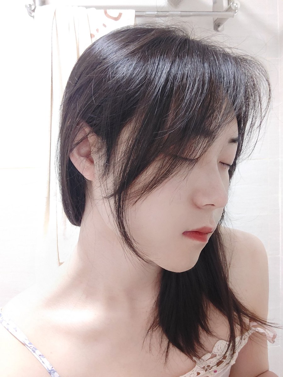 meimbitch's tweet photo. #新头像 https://t.co/ghxreNGr1P