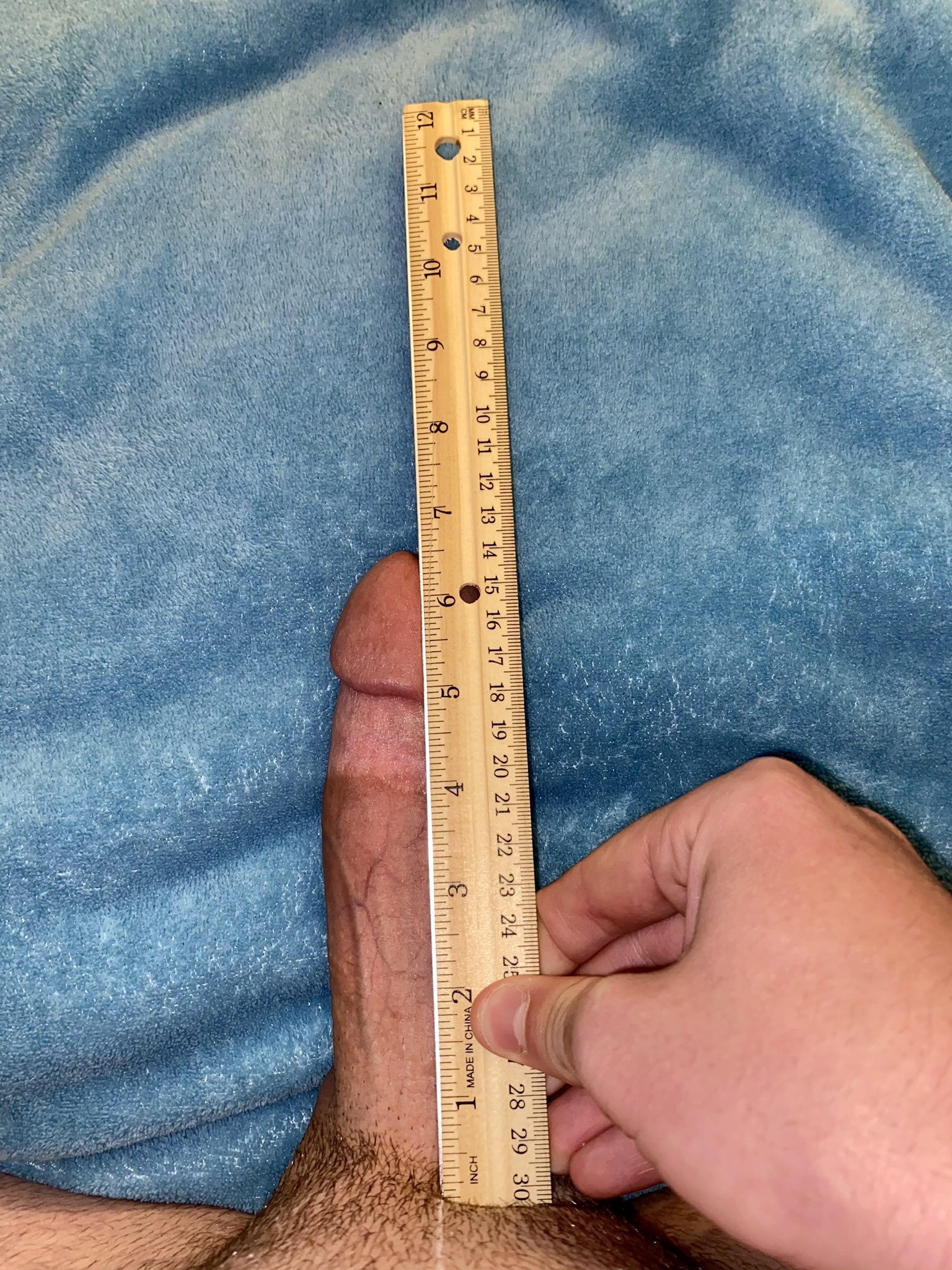 Big Cock Measured Official 63K on X: RT @berlin_xxl: 6.5 inches from a  follower 🍆📏 is yours longer or shorter? t.coWXbKVpYDpe  X