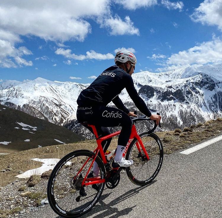 TeamCOFIDIS's tweet photo. Prendre de la hauteur dès le matin grâce à @Emmanuel__Morin 💯 

#cofidismyteam https://t.co/LZLpIeL8bu