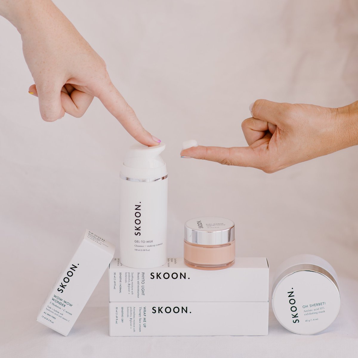 weare_EGG's tweet photo. Fresh skin + FREE earrings 🎉

Spend R500 or more on @skoonskin at EGG and you’ll get a pair of earrings FREE! What better way to show off that glow? #WEAREEGG #MothersDay

Promo valid until stocks last. https://t.co/LiS6jzvCCh