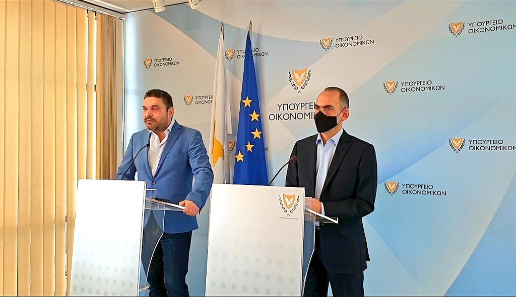 Ministry of Finance (@mof_cyprus) on Twitter photo YΠΟΙΚ<a href="/Petrides_C/">ConstantinosPetrides</a>:Περνάμε στην περίοδο της ανάκαμψης.Σε αυτό το πλαίσιο έχω ενημερώσει& τον <a href="/Georgiades_H/">Harris Georgiades, MP</a> ότι στις 12Μαΐου το ΥΣ θα εγκρίνει&το Σχέδιο Ανάκαμψης το οποίο θα αποτελέσει το κύριο όπλο της οικονομικής αντεπίθεσης για τα επόμενα 5 έως 6 χρόνια
➡️bit.ly/3ejOBZf YΠΟΙΚ<a href="/Petrides_C/">ConstantinosPetrides</a>:Περνάμε στην περίοδο της ανάκαμψης.Σε αυτό το πλαίσιο έχω ενημερώσει& τον <a href="/Georgiades_H/">Harris Georgiades, MP</a> ότι στις 12Μαΐου το ΥΣ θα εγκρίνει&το Σχέδιο Ανάκαμψης το οποίο θα αποτελέσει το κύριο όπλο της οικονομικής αντεπίθεσης για τα επόμενα 5 έως 6 χρόνια
➡️bit.ly/3ejOBZf