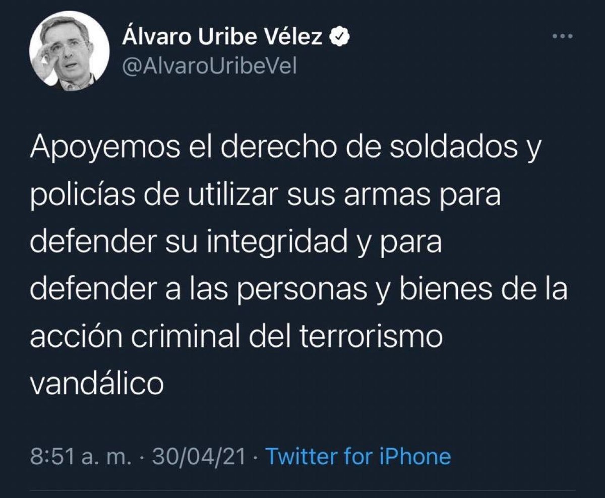 El propio Álvaro Uribe hacía un llamado público a utilizar las armas contra el pueblo colombiano, algo que lejos de ser excepcional ha sido la forma común de asegurar la dominación de la burguesía burocrático-militar colombiana desde hace décadas.