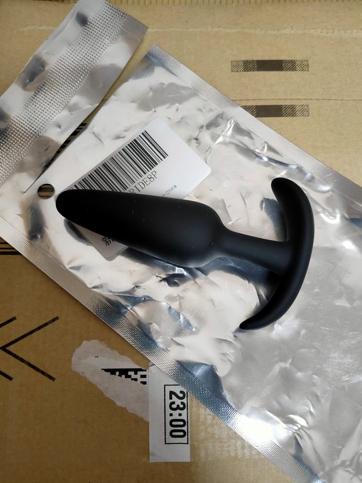 ひゃぁぁぁ！！！またプレゼントいただきました！😭😭 ありがとうございます💕💕 https://t.co/np6ZbUCkBs