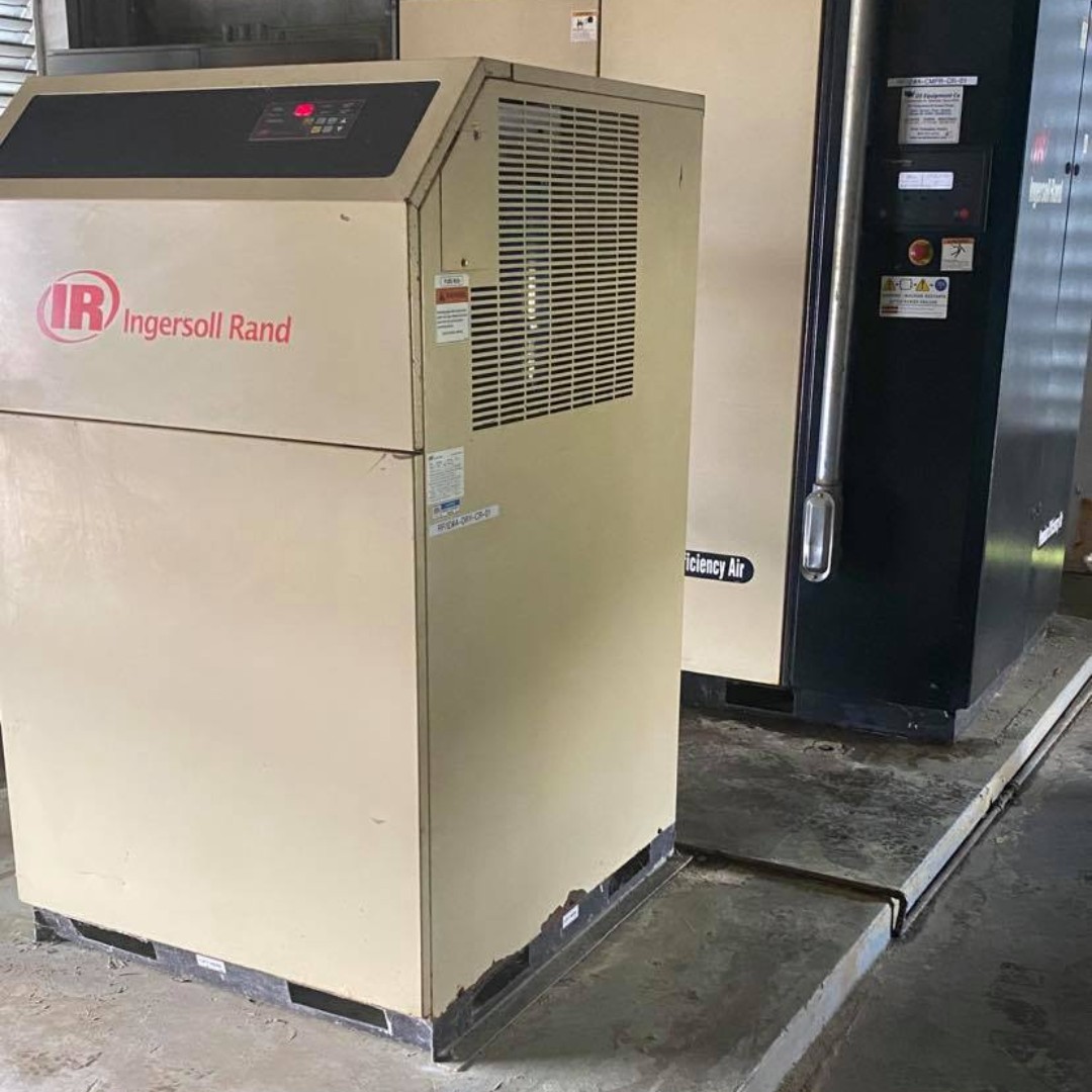 ics_the's tweet photo. Check out this oldie but goodie! 20 year old compressor and dryer serviced! Running and looking brand new! https://t.co/Jx31B1QoRN