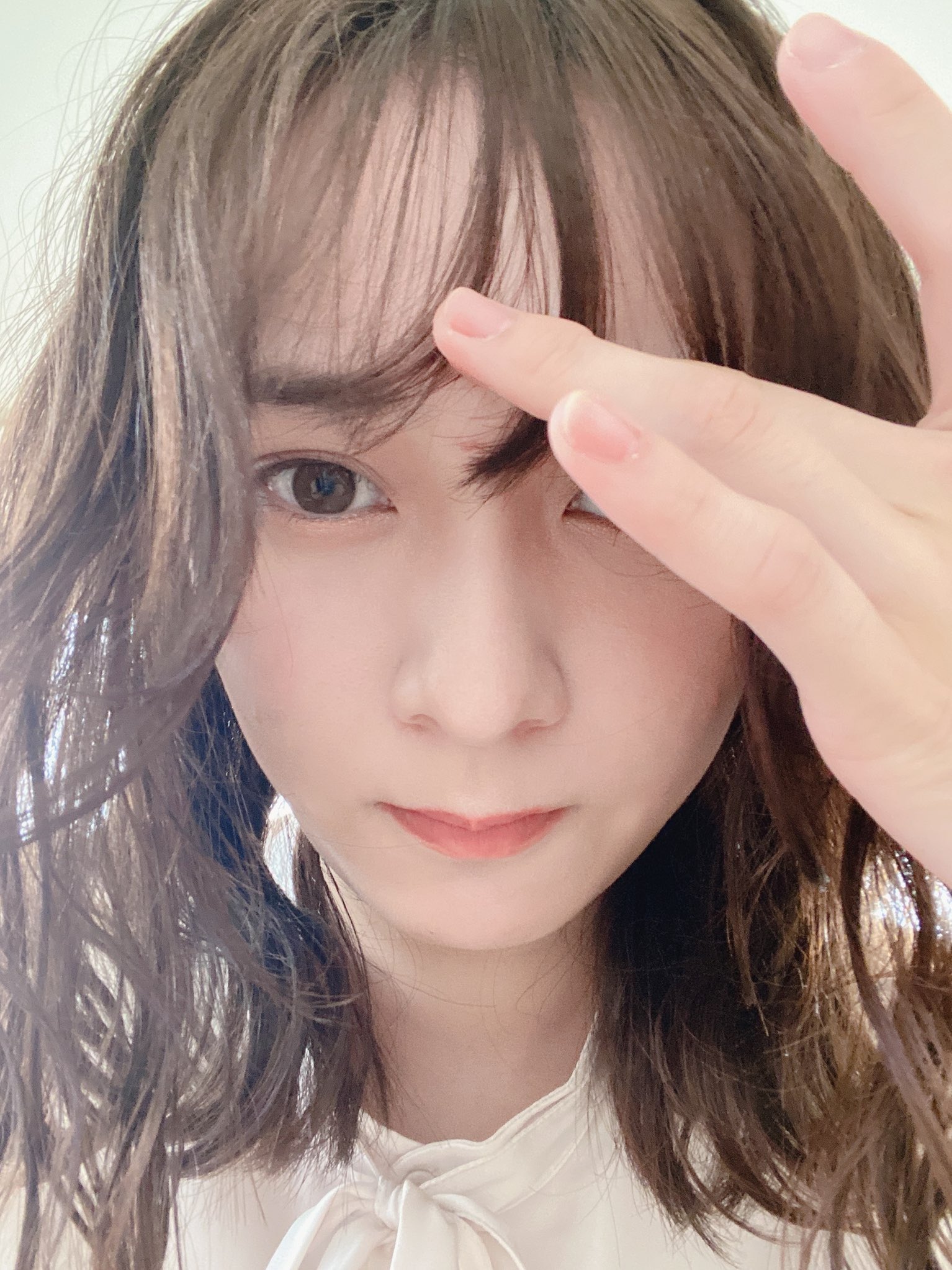ヨレヨレ汚れ犬 今日はすごく顔がアップの画像が流れてくるのですが 美人さんのお顔ってアップで見ると目鼻立ちがハッキリしてるから海外の方に見えてくる 羨ましい T Co Jcoqhkkgo3 Twitter